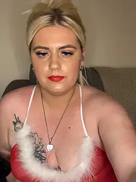 Blondiee3088 online show from 12/22/24, 07:21