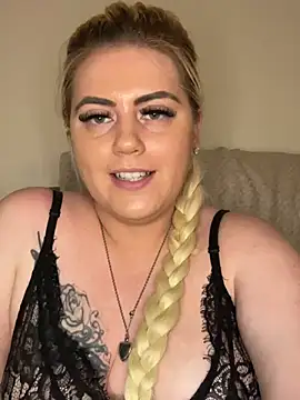 Blondiee3088 online show from 01/26/25, 08:34