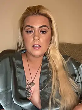 Blondiee3088 online show from 02/18/25, 08:47