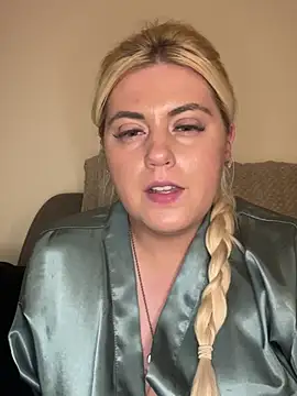 Blondiee3088 online show from 02/25/25, 08:41