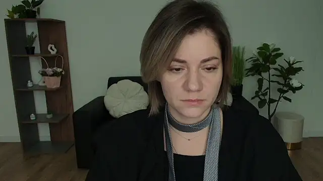 MariaSttone online show from 12/10/24, 08:51