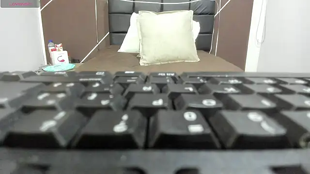 AntonellaRosee  online show from 01/31/25, 11:46
