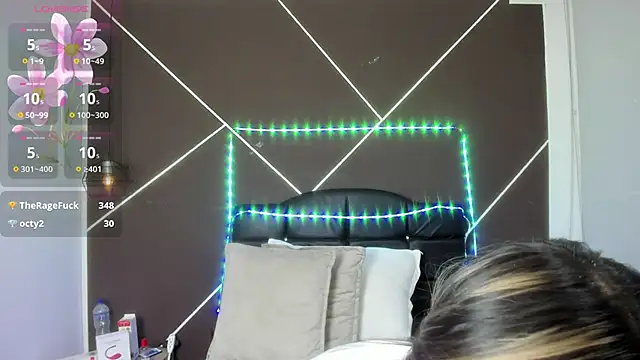 AntonellaRosee  online show from 02/01/25, 02:45