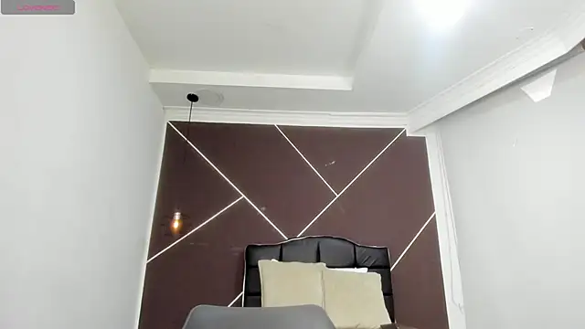 AntonellaRosee  online show from 02/24/25, 11:32
