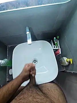 Snapshot of rahulGJ03 chatting on 10/17/25, 08:11 rahulGJ03 online show from 10/17/25, 08:11