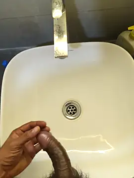 Snapshot of rahulGJ03 chatting on 10/24/25, 11:01 rahulGJ03 online show from 10/24/25, 11:01