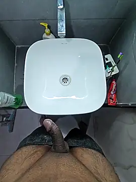 Snapshot of rahulGJ03 chatting on 12/17/25, 09:54 rahulGJ03 online show from 12/17/25, 09:54