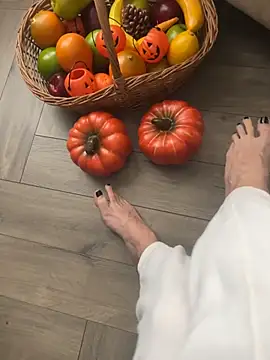 FeetVibe online show from 10/26/25, 07:58