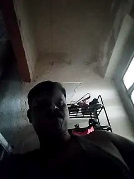 Snapshot of Vinay-kumar89 chatting on 11/08/25, 05:12 Vinay-kumar89 online show from 11/08/25, 05:12