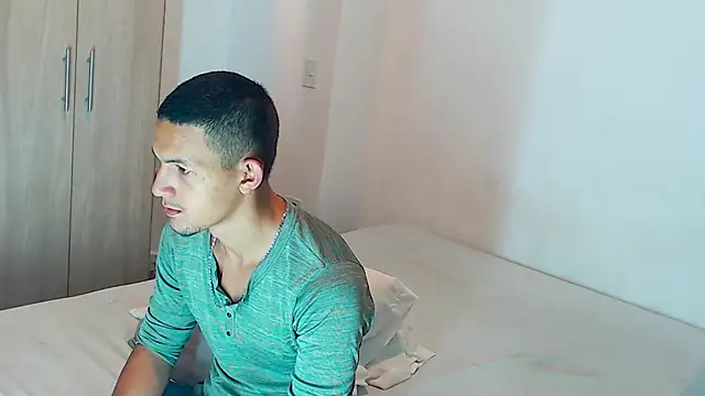 Snapshot of meridandwither chatting on 02/06/25, 10:15 meridandwither online show from 02/06/25, 10:15