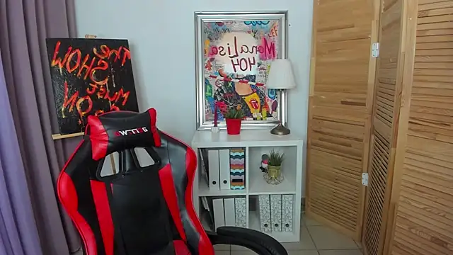 Snapshot of mekurisu chatting on 11/24/25, 01:16 mekurisu online show from 11/24/25, 01:16