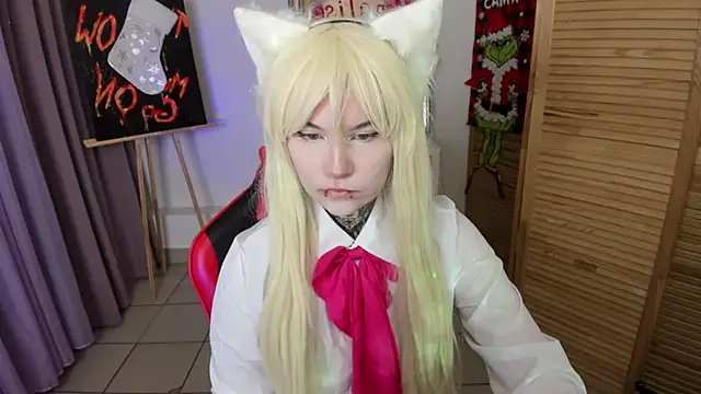 Snapshot of mekurisu chatting on 12/14/25, 01:22 mekurisu online show from 12/14/25, 01:22