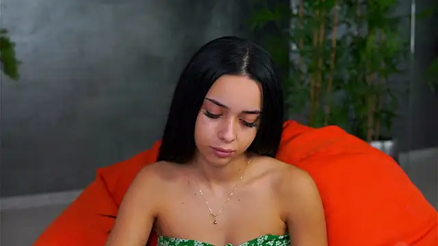 CherrySelena online show from 10/24/25, 05:42