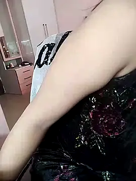 karishma online show from 12/12/24, 04:37