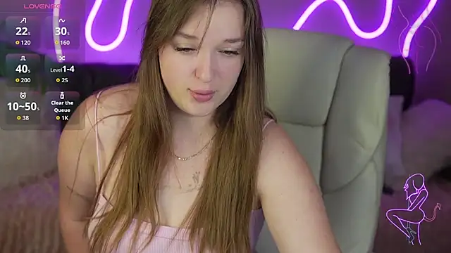 Snapshot of DonnaLustt chatting on 09/21/25, 08:49 DonnaLustt online show from 09/21/25, 08:49