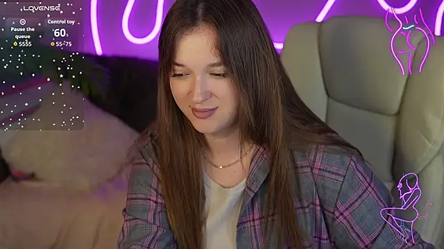 Snapshot of DonnaLustt chatting on 10/07/25, 05:15 DonnaLustt online show from 10/07/25, 05:15