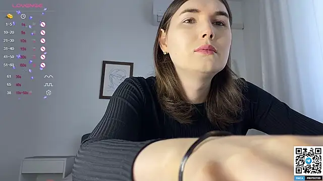 Maria Bowie online show from 12/13/24, 10:41