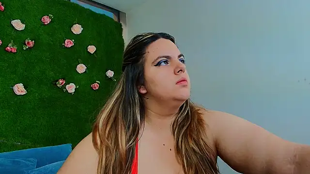Huge Titties  online show from 07/12/26, 06:54