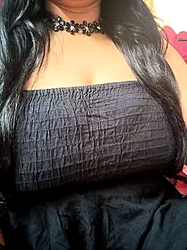 Snapshot of amala_ss chatting on 10/29/25, 04:26 amala ss online show from 10/29/25, 04:26