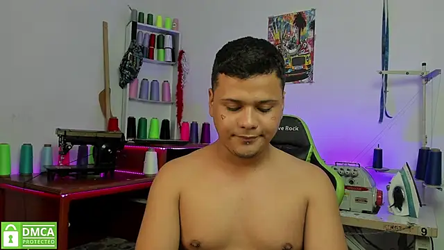 yeiko rodriguez online show from 02/05/25, 04:48