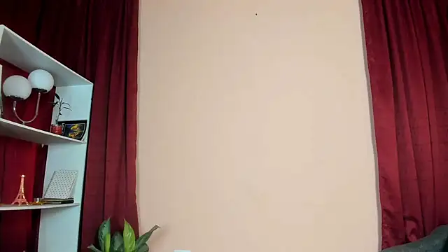 Im zaraa online show from 09/12/25, 02:06