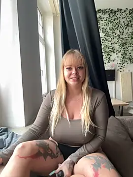 AnnaLenaaa online show from 09/25/25, 01:15