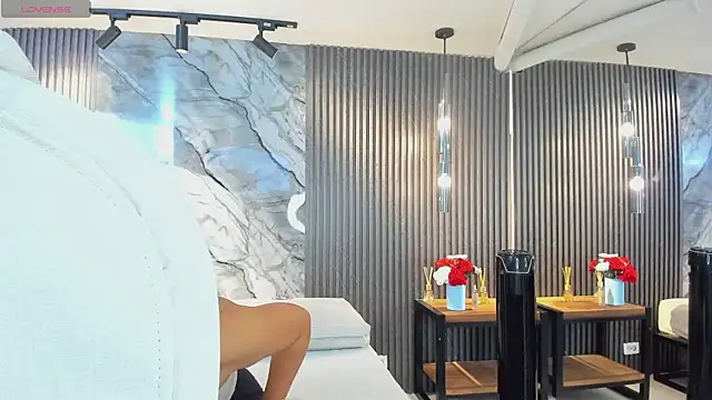 julietha taylor online show from 11/25/25, 02:33