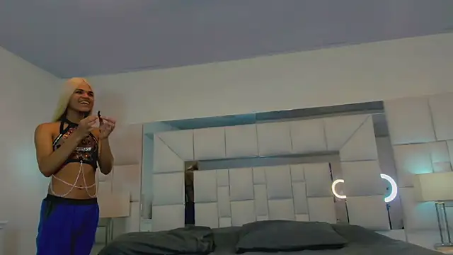 Gabyqueen70 online show from 01/15/25, 03:22