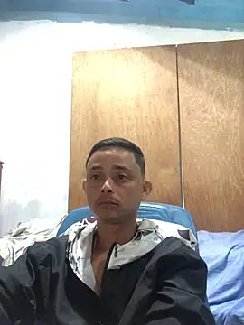 isacalejandroo online show from 12/13/24, 04:54