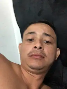 isacalejandroo online show from 12/17/24, 12:23