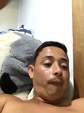 isacalejandroo online show from 12/21/24, 02:52