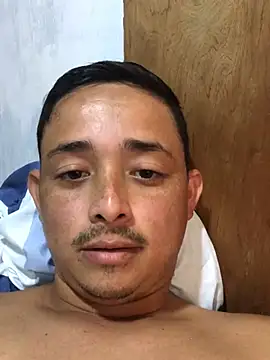 isacalejandroo online show from 12/26/24, 07:49