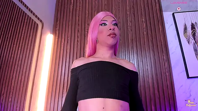 Snapshot of AndyBlake_ chatting on 10/12/25, 03:05 AndyBlake  online show from 10/12/25, 03:05