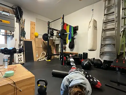 MissSwitch online show from 12/20/24, 05:29