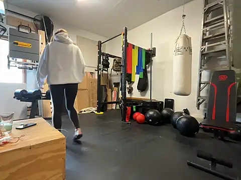 MissSwitch online show from 01/02/25, 06:01