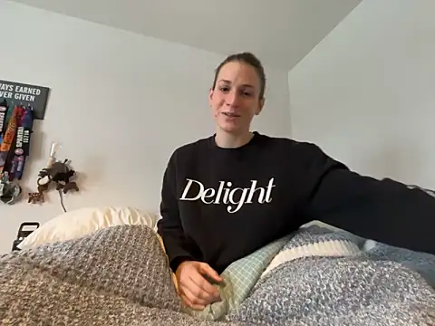 MissSwitch online show from 01/03/25, 01:47