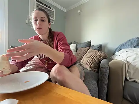 MissSwitch online show from 03/08/25, 05:43