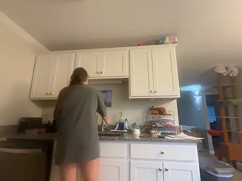 MissSwitch online show from 09/26/25, 11:25