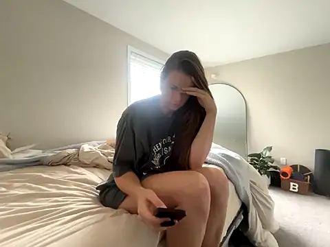 MissSwitch online show from 10/07/25, 02:03