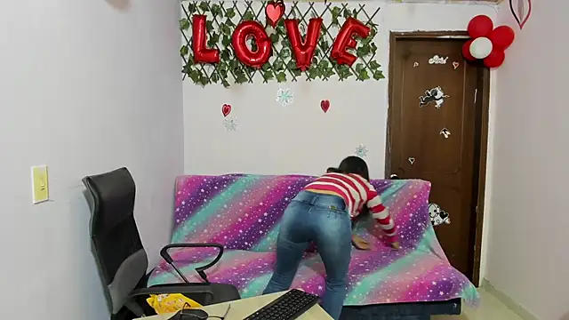 Snapshot of Luna_Star_Sl chatting on 03/05/25, 12:33 Luna Star Sl online show from 03/05/25, 12:33