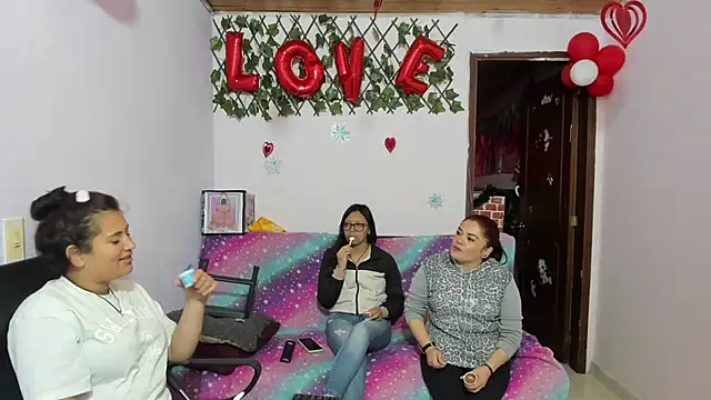 Snapshot of Luna_Star_Sl chatting on 03/08/25, 12:41 Luna Star Sl online show from 03/08/25, 12:41