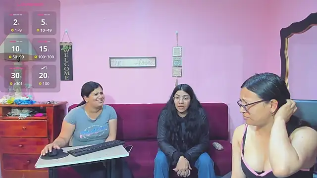 Snapshot of Luna_Star_Sl chatting on 11/20/25, 01:33 Luna Star Sl online show from 11/20/25, 01:33