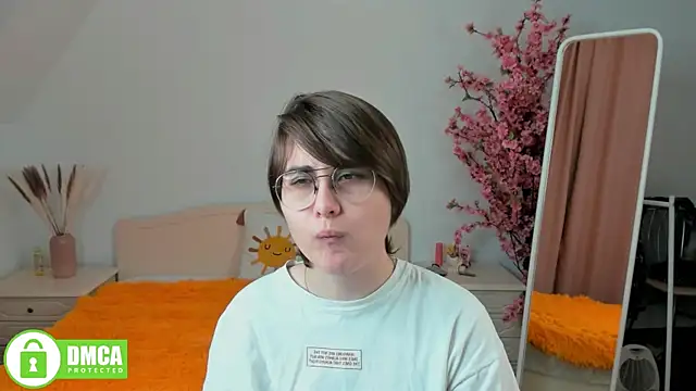 Snapshot of Funny_bunnyy chatting on 12/05/24, 08:33 Funny bunnyy online show from 12/05/24, 08:33