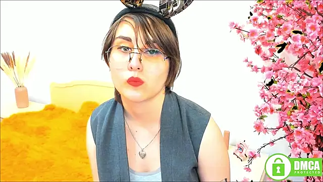 Snapshot of Funny_bunnyy chatting on 12/23/24, 03:29 Funny bunnyy online show from 12/23/24, 03:29