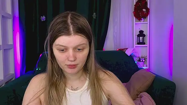 Miuu miuu online show from 12/21/24, 02:15