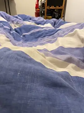 Snapshot of Lcrete chatting on 10/16/25, 08:59 Lcrete online show from 10/16/25, 08:59