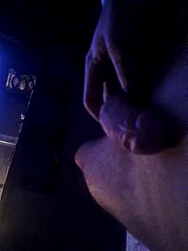 Pedro153310 online show from 10/27/25, 01:09