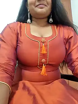 Snapshot of mishti_kaur chatting on 12/20/24, 08:28 mishti kaur online show from 12/20/24, 08:28