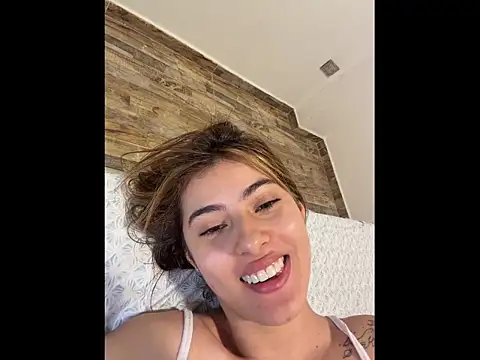 annieesweett online show from 07/05/26, 11:45