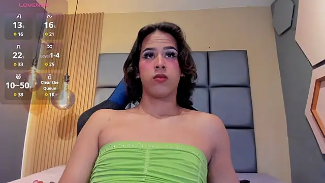 HOTTY RED  online show from 02/12/25, 06:09
